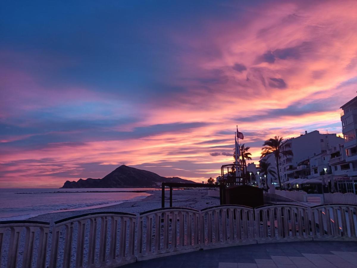 Colorful Sunrise (Adults Only) Appartamento Altea Esterno foto